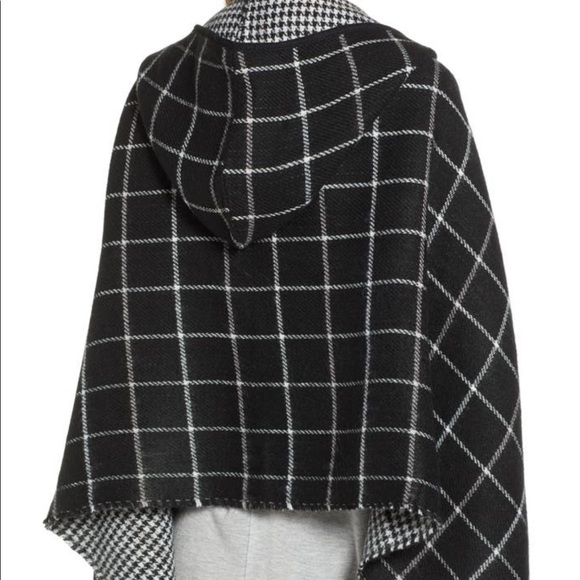 Nordstrom Trouvé trouve Reversible Hooded Cape nwot black combo winter one size - Picture 5 of 13